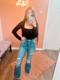 The Chelsie Distressed Crop Jeans