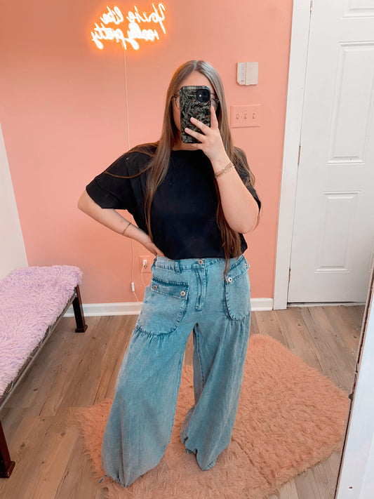 The Amelia Wide Leg Jeans