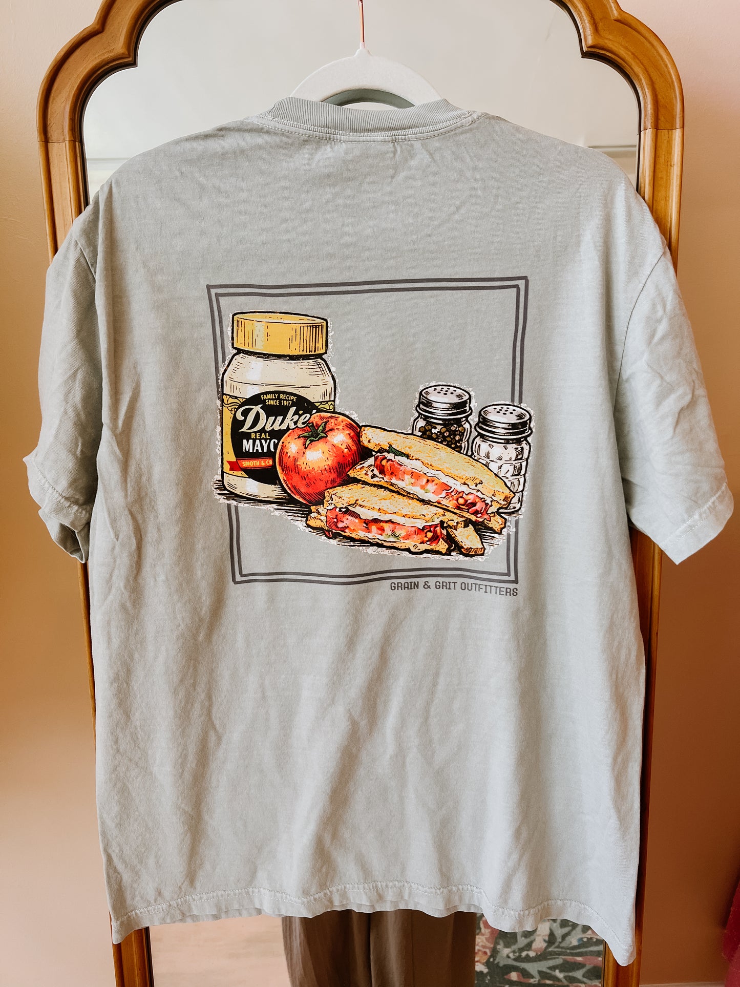 Mater Sandwich Tee | Grain & Grit Outfitters
